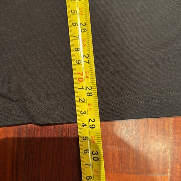 ￼Tops - Picture 4 of 6